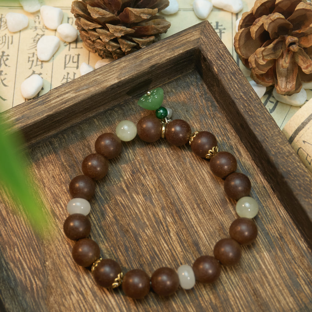 Chinese Handcrafted Hexiang Incense Bead Bracelet · "Snowy Spring Message (Green)"  | 16 Incense Beads + 4 Jade Pieces | Herbal Healing Bracelet