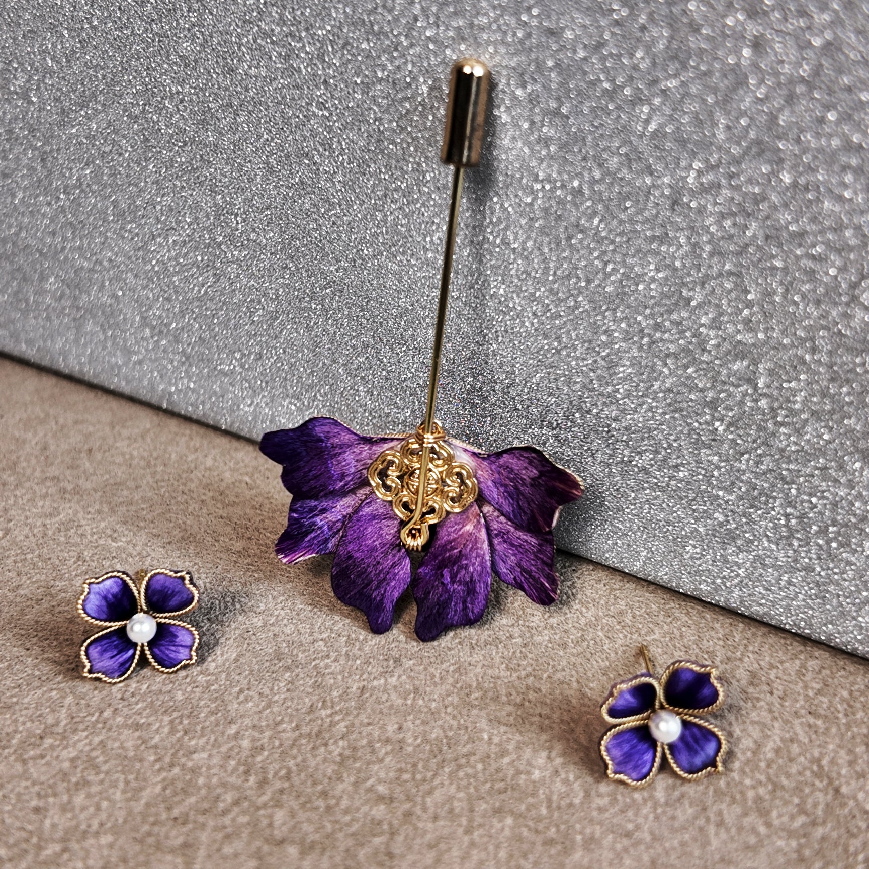 [Rong Hua Ji] Handmade Filigree Velvet Flower Brooch & Earring Set | Inspired by A Thousand Li of Rivers and Mountains